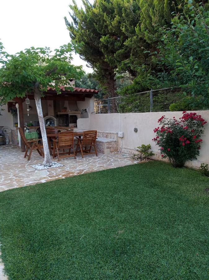 Villa Tsios 아르테미다 외부 사진